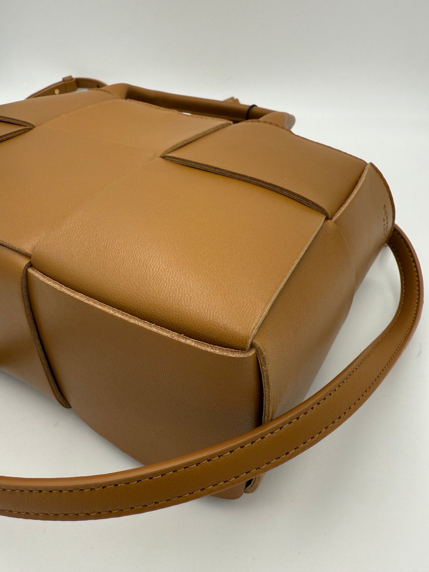 Bottega Veneta BOTTEGA VENETA ARCO Shoulder Bag