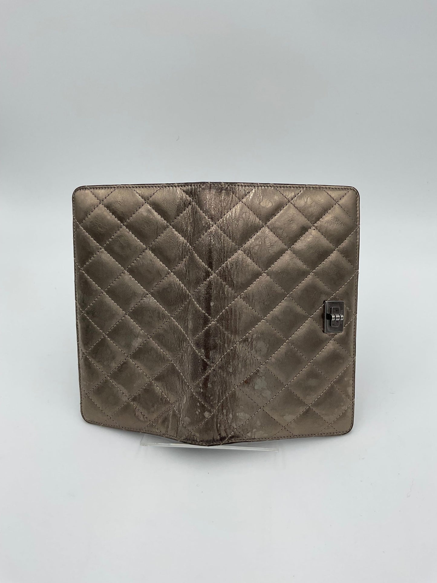 Chanel CHANEL Matèlassè Platinum Wallet