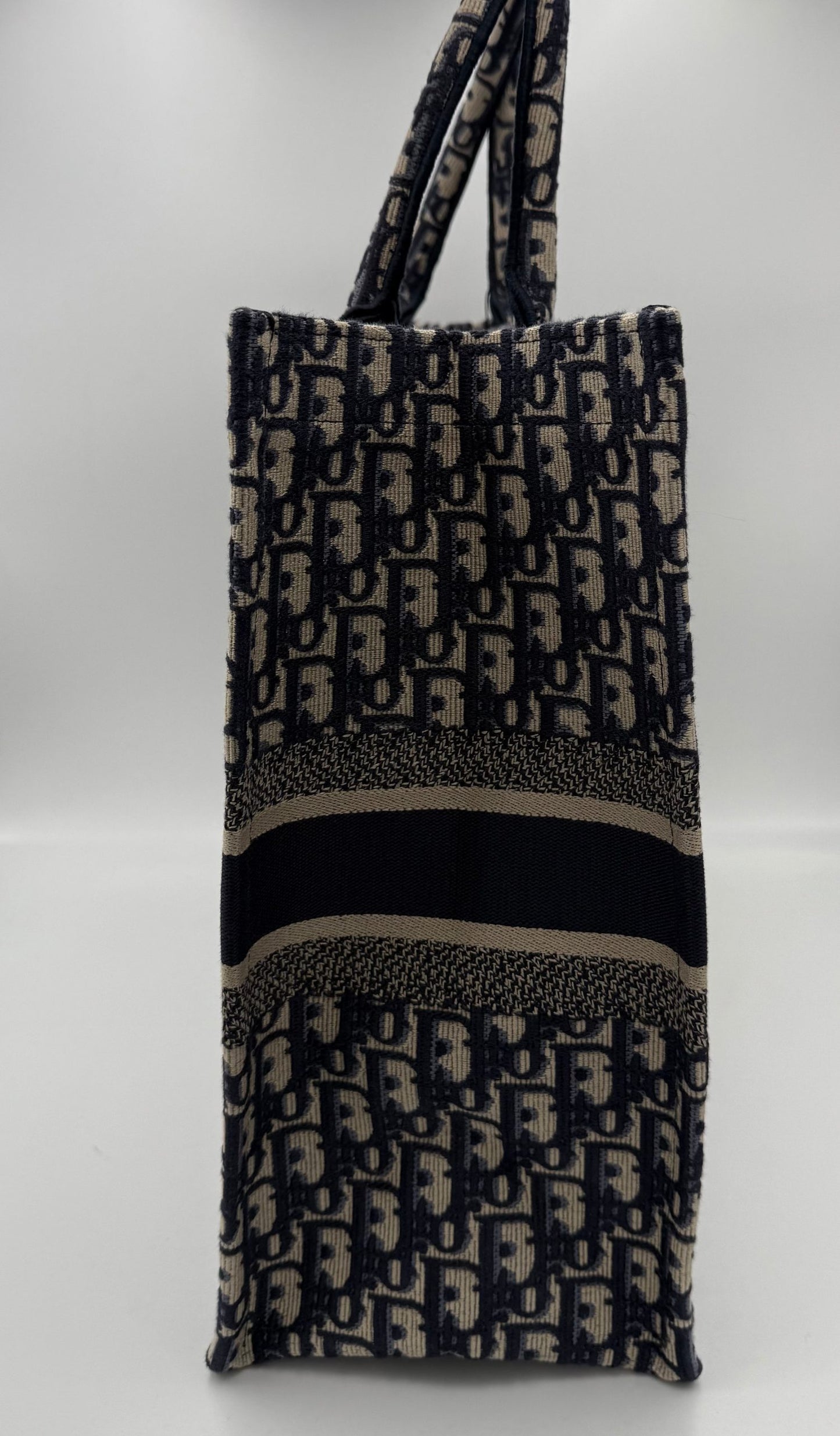 Dior DIOR TOTE BOOK Grande Tote