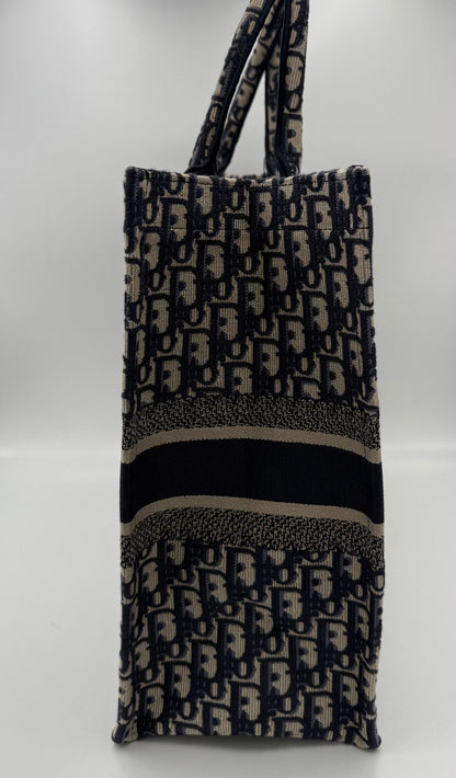 Dior DIOR TOTE BOOK Grande Tote