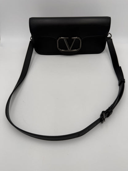 Valentino Garavani VALENTINO GARAVANI VLOGO Black Handbag
