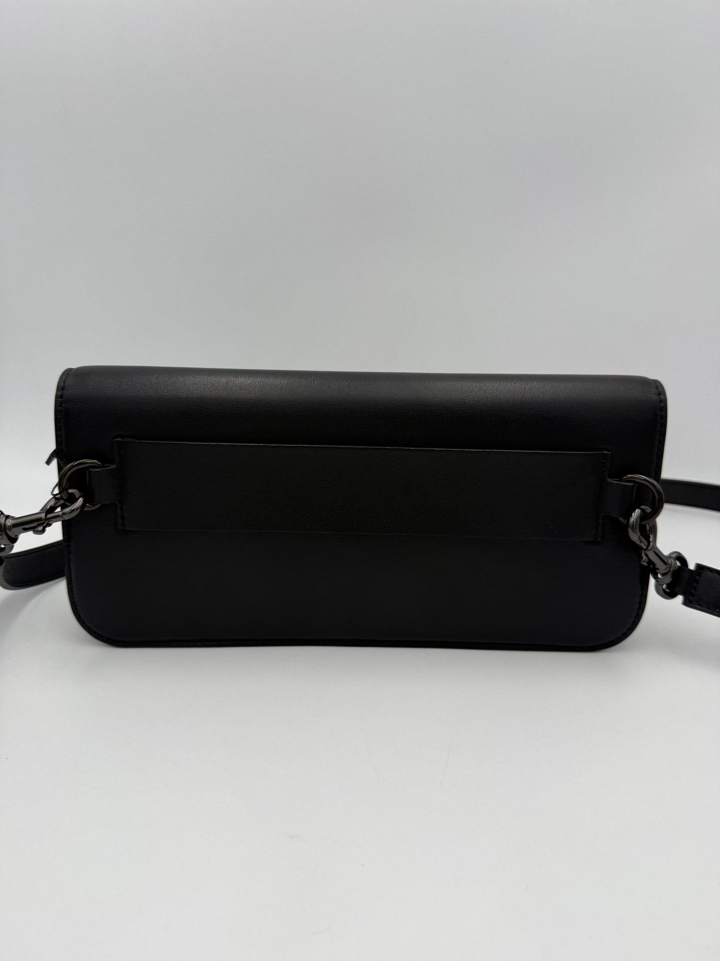 Valentino Garavani VALENTINO GARAVANI VLOGO Black Handbag