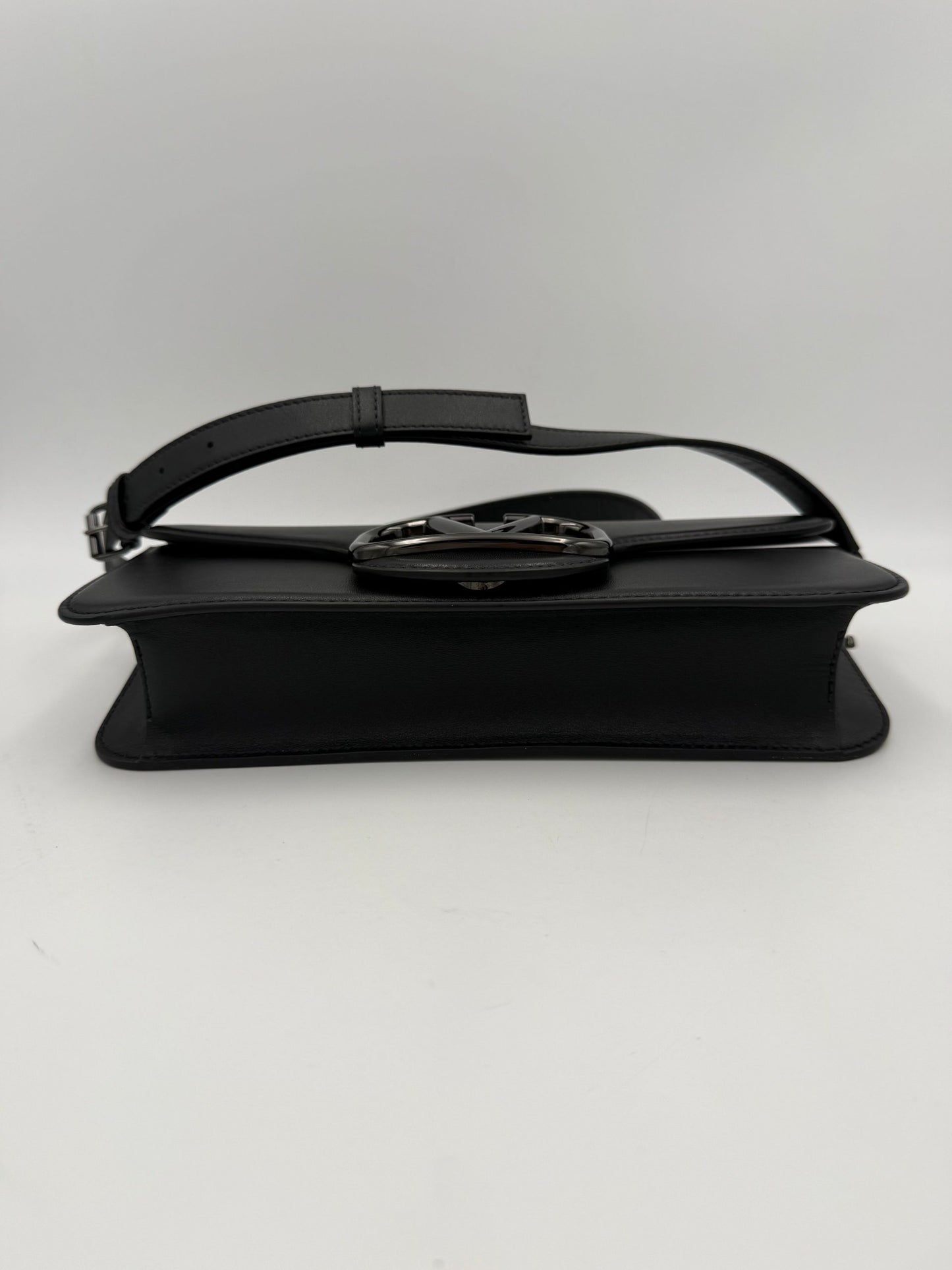Valentino Garavani VALENTINO GARAVANI VLOGO Black Handbag