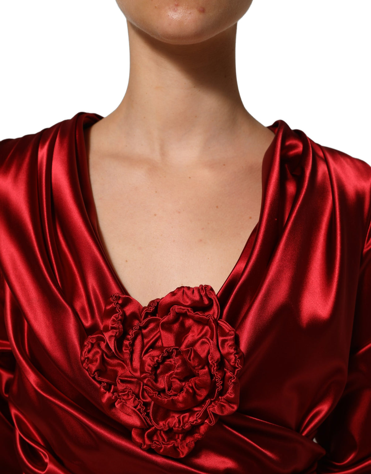 Dolce & Gabbana rotes Midikleid aus Seidensatin mit Drapierungen und floralen Applikationen