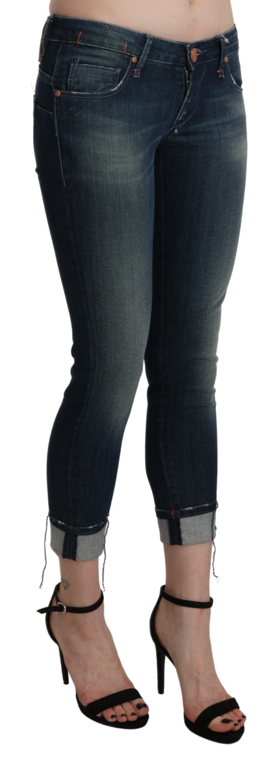 Acht – Blau verwaschene Skinny-Crop-Jeanshose mit niedriger Taille