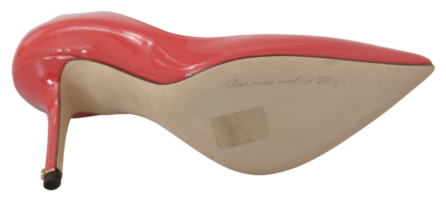 Dolce &amp; Gabbana Pumps aus dunkelrosa Lackleder