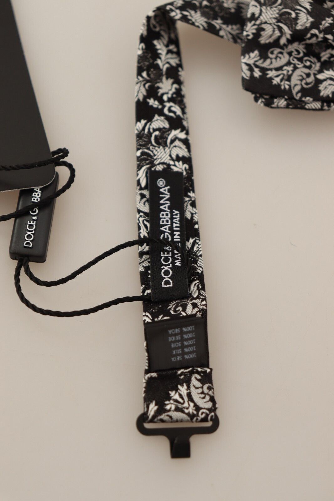 Dolce &amp; Gabbana – Mehrfarbige Papillon-Fliege mit Blumenmuster und verstellbarem Halsausschnitt (Kopie)