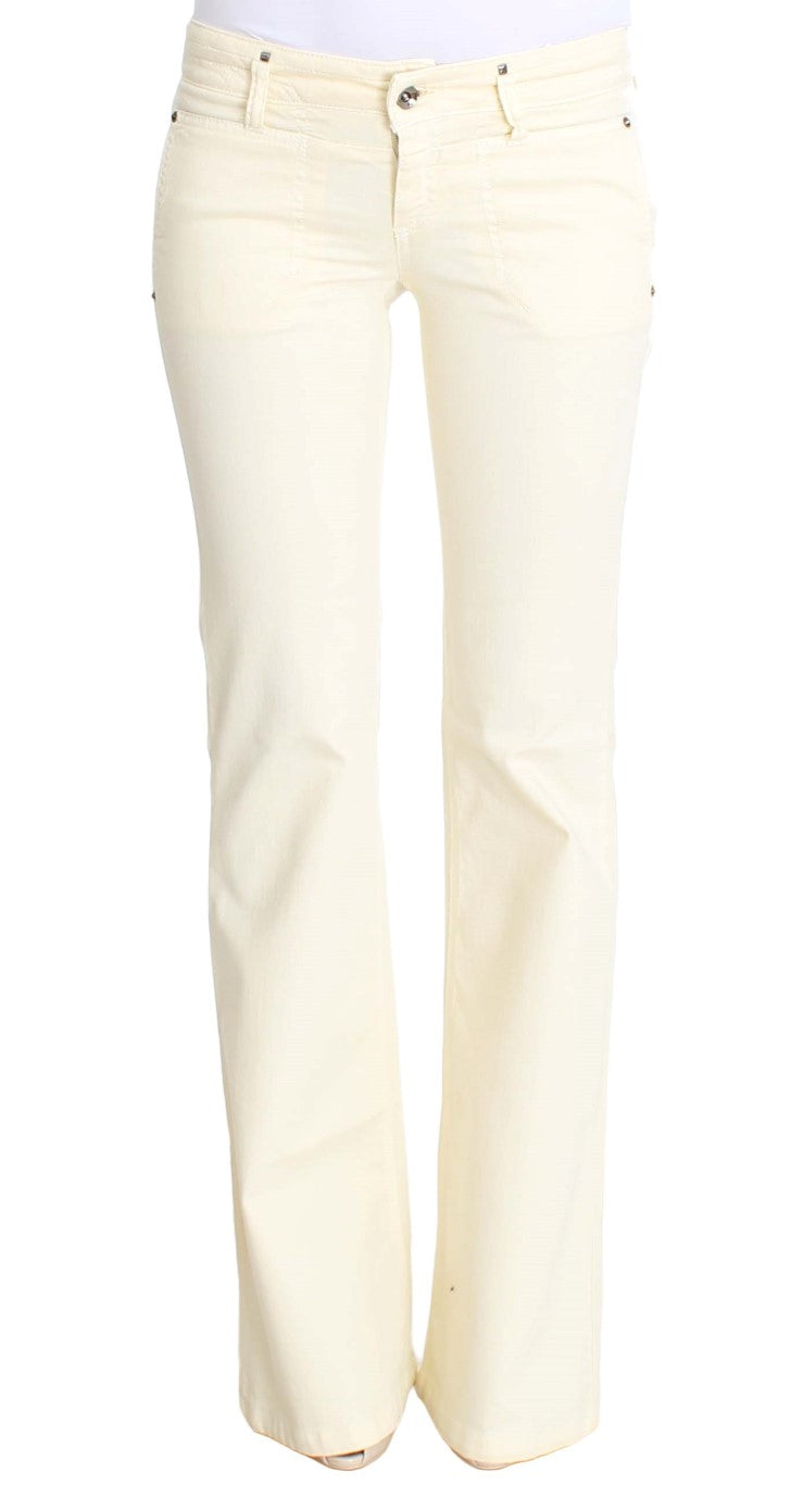 Costume National – Weiße Schlagjeans aus Baumwollstretch