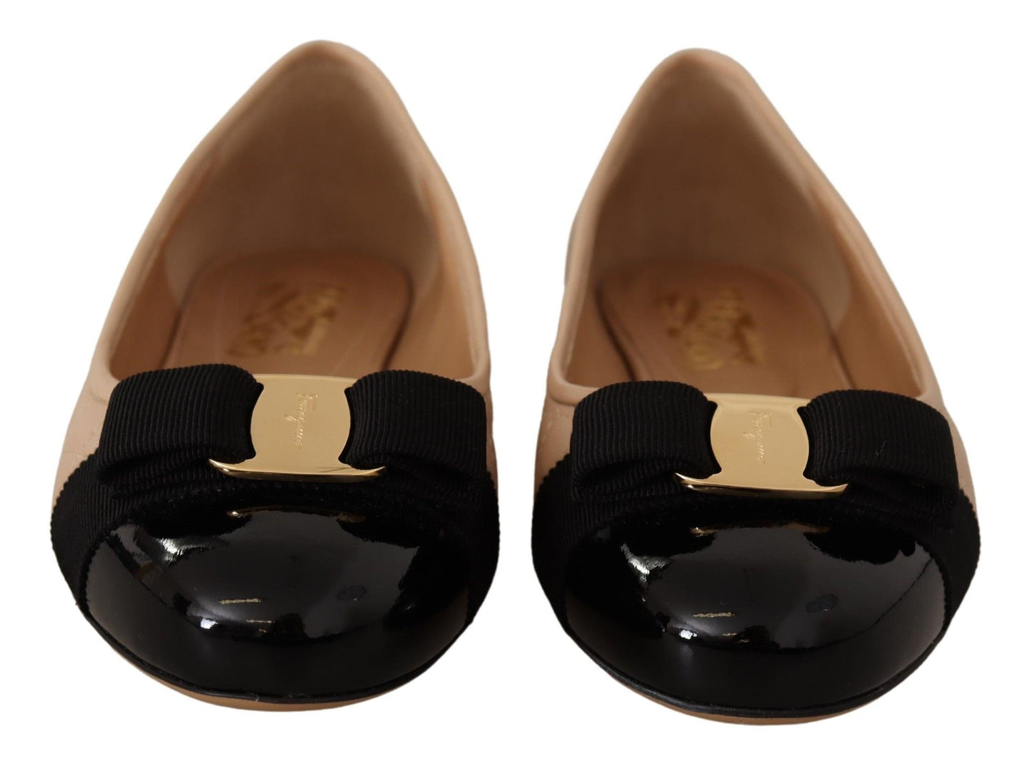 Salvatore Ferragamo Elegante Flats aus gestepptem Leder – Schickes zweifarbiges Design
