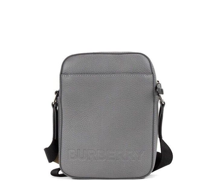 Burberry Thornton – Kleine Umhängetasche aus genarbtem Leder mit geprägtem Logo in Grau
