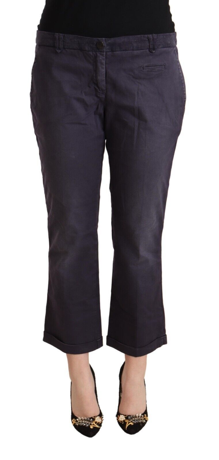 Jucca – Schwarze, ausgestellte, kurze Hose mit niedriger Taille und umgeschlagenem Saum