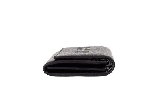 Burberry Porter – Clutch-Geldbörse mit Überschlag aus genarbtem Leder mit geprägtem Markenlogo in Schwarz