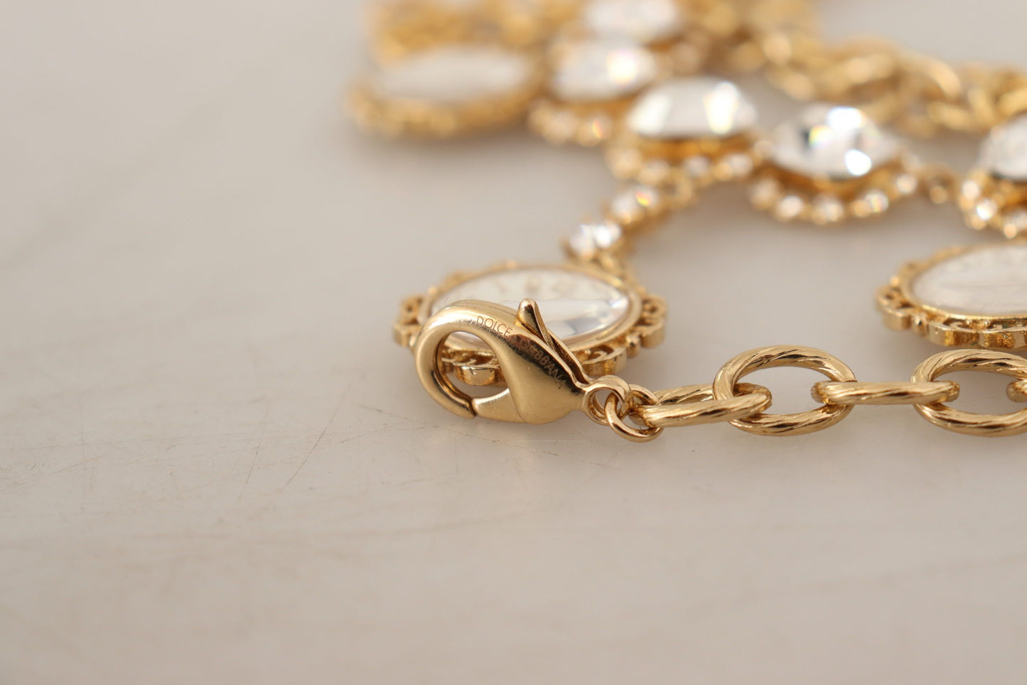 Dolce &amp; Gabbana – Statement-Halskette mit goldener Uhr und Kristallen