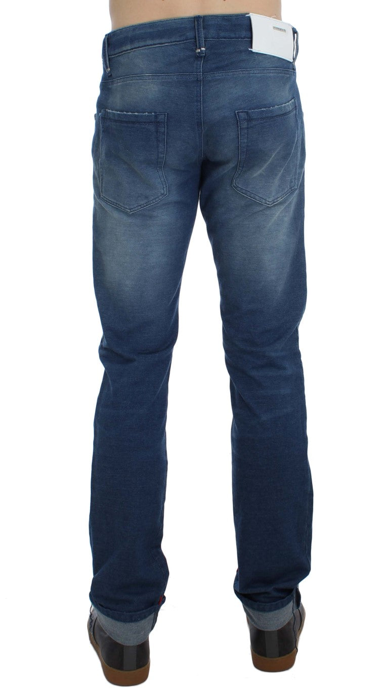 Acht Slim Fit Jeans aus Baumwollstretch in Blauwaschung