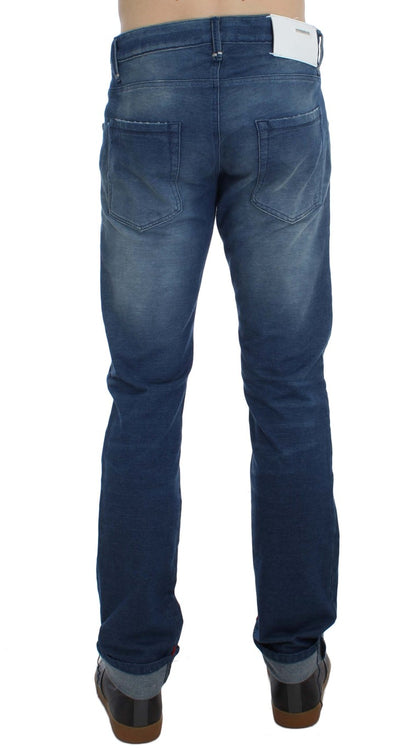 Acht Slim Fit Jeans aus Baumwollstretch in Blauwaschung