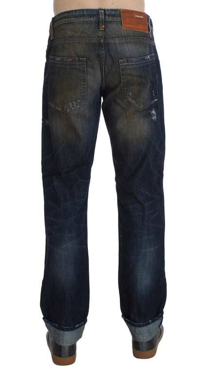 Acht Regular Straight Fit Jeans aus Baumwolle in blauer Waschung