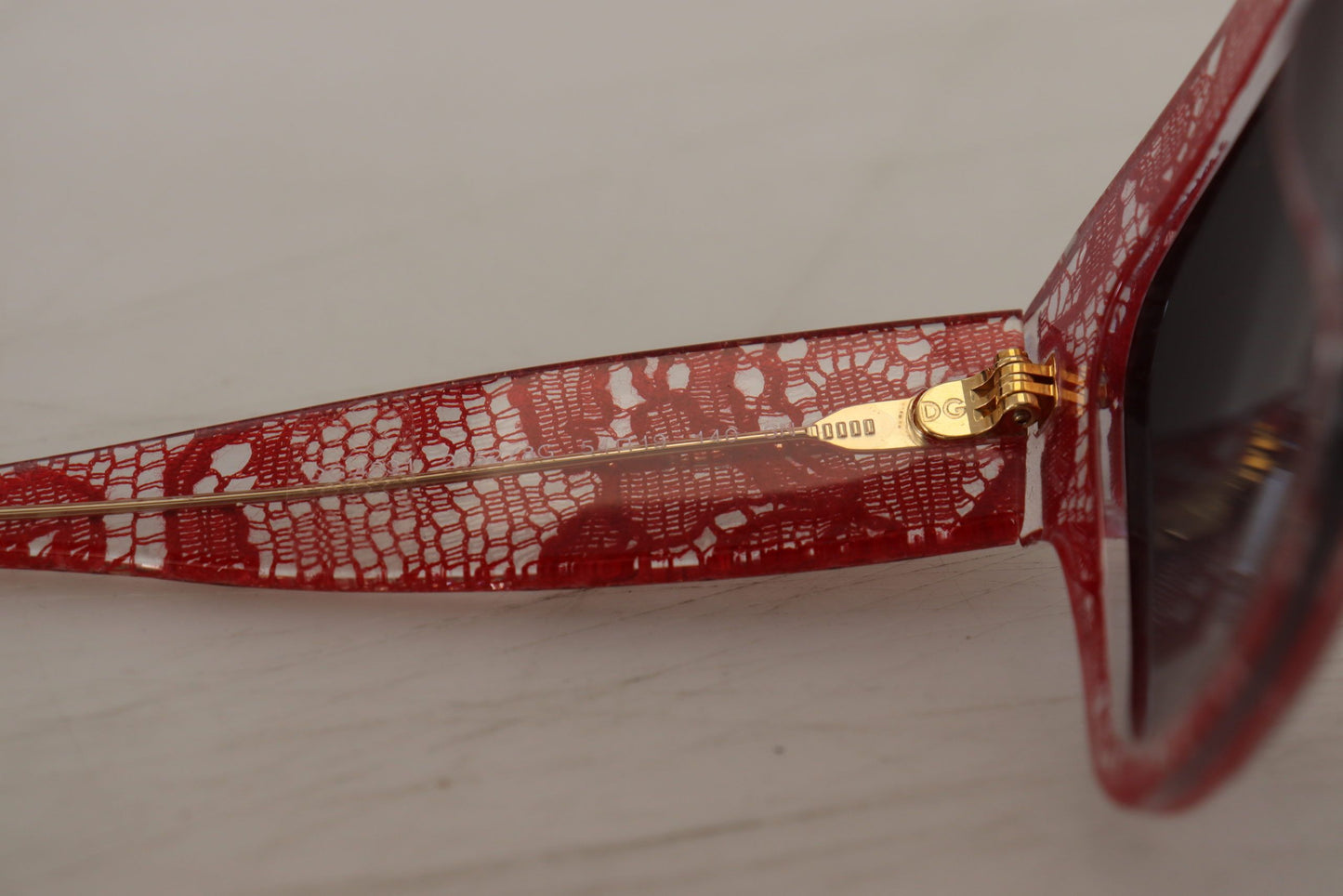 Dolce &amp; Gabbana Sonnenbrille mit rechteckiger Acetat-Spitze DG4231