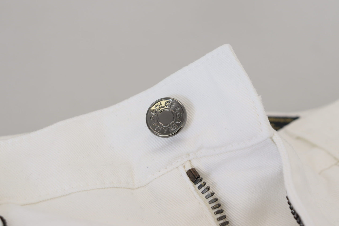 Dolce &amp; Gabbana, schmale Skinny-Jeans aus Stretch-Baumwolle in Weiß