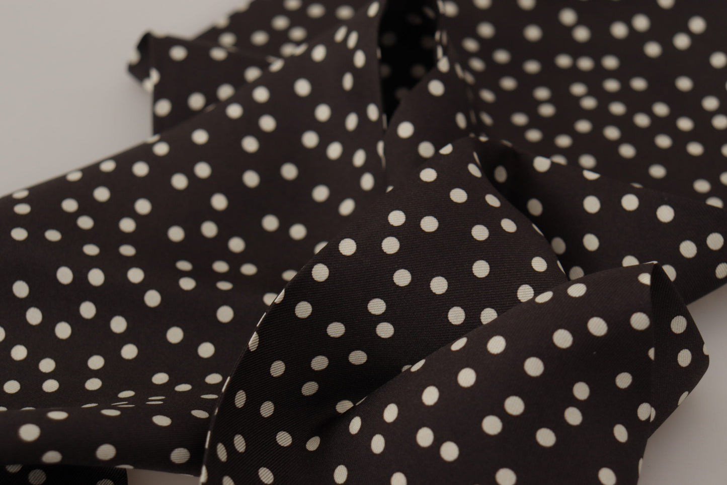 Dolce &amp; Gabbana Brauner gepunkteter Herrenschal, Halstuch, Schal