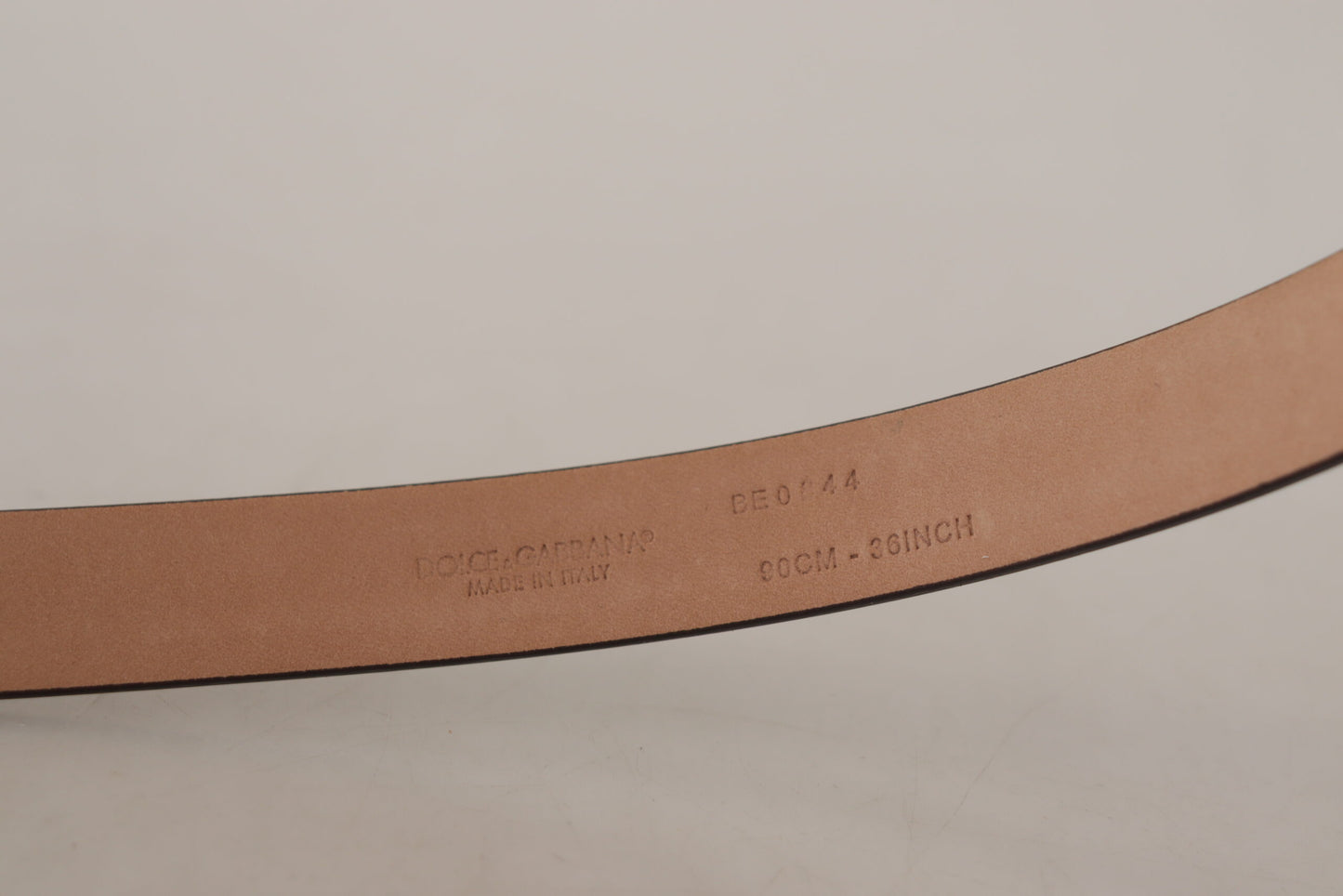 Dolce &amp; Gabbana – Schwarzer Lackledergürtel mit Metallschnalle und Logo