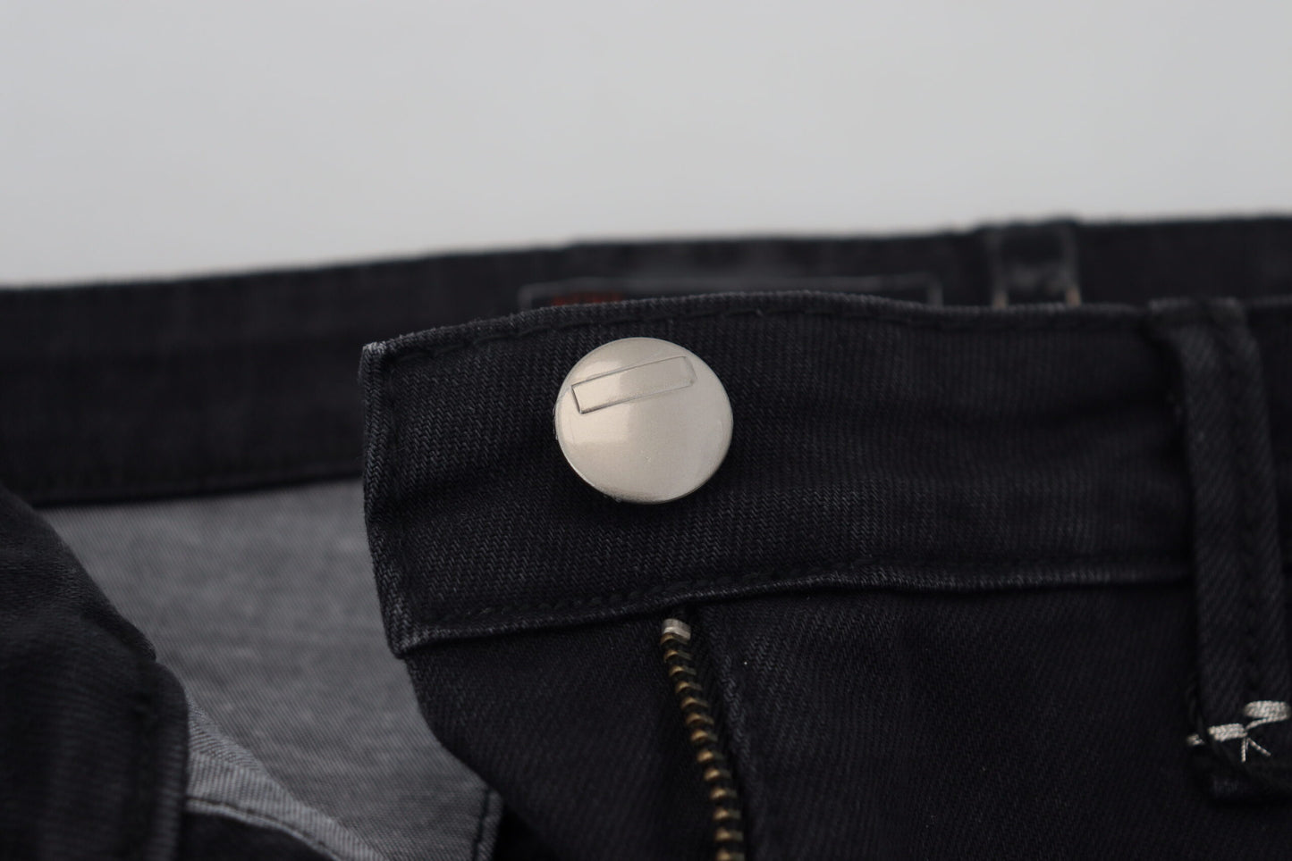 Acht Schwarze Skinny Jeans aus gewaschener Baumwolle für Damen