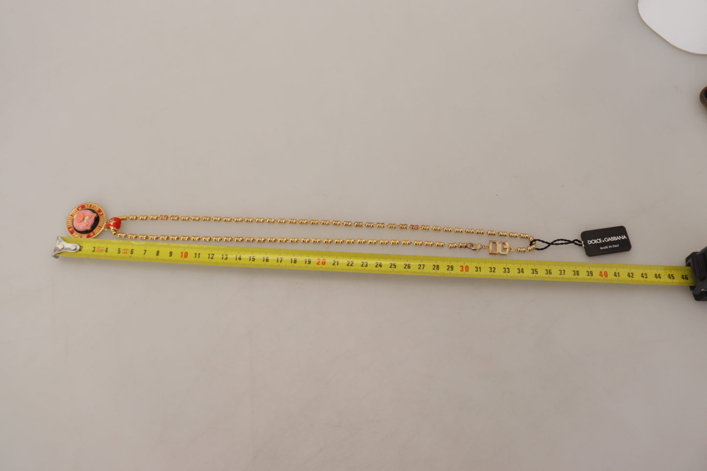 Dolce &amp; Gabbana – Halskette mit Logo und Anhänger „Super Pig“ aus goldenem Messing