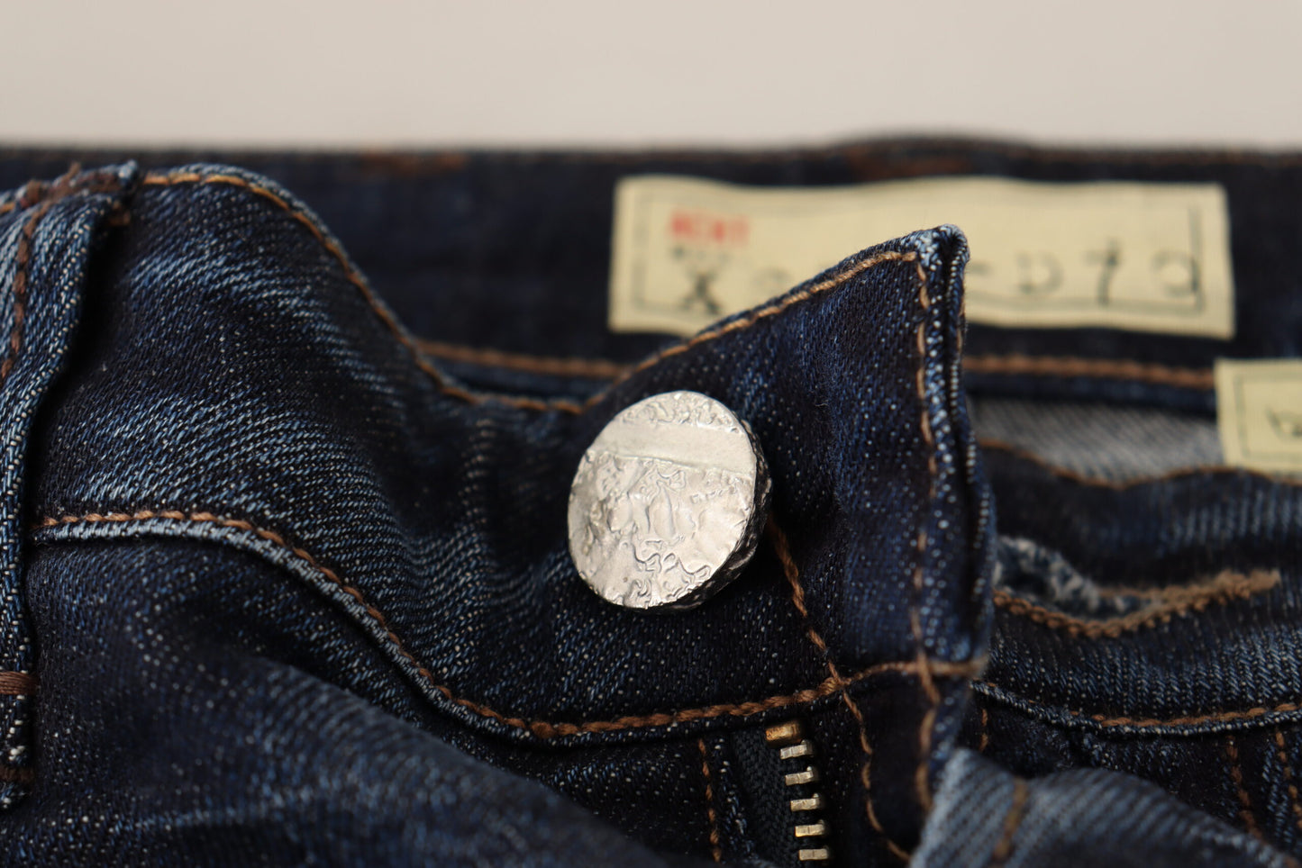 Acht – Blaue Skinny-Jeans aus verwaschener Baumwolle mit niedriger Taille