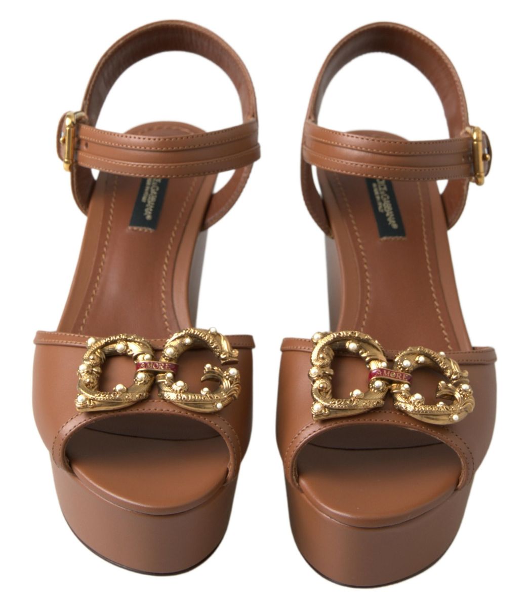 Dolce &amp; Gabbana Braune Leder AMORE Keilsandalen Schuhe