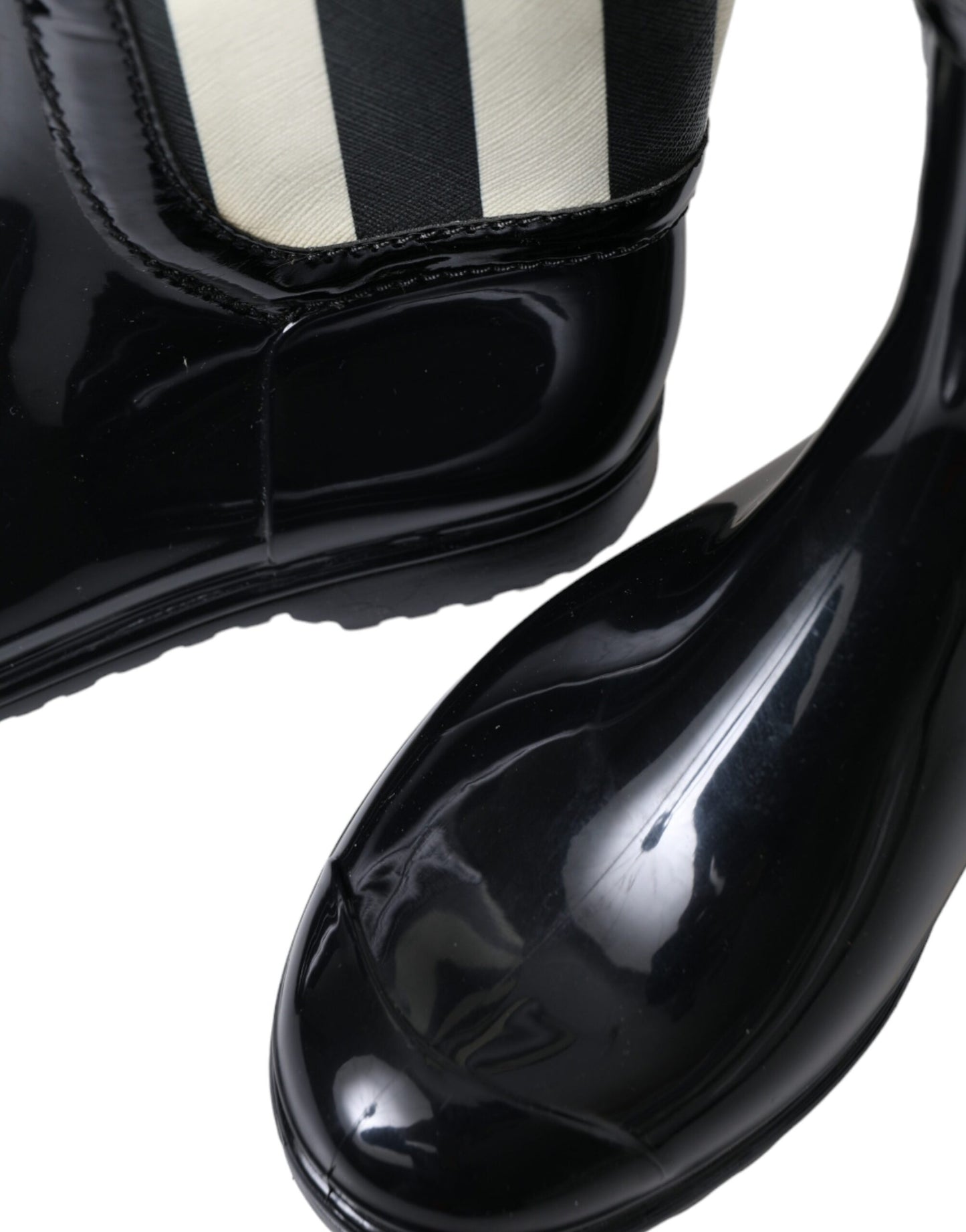 Dolce &amp; Gabbana – Kniehohe, flache Stiefel aus schwarzem Gummi