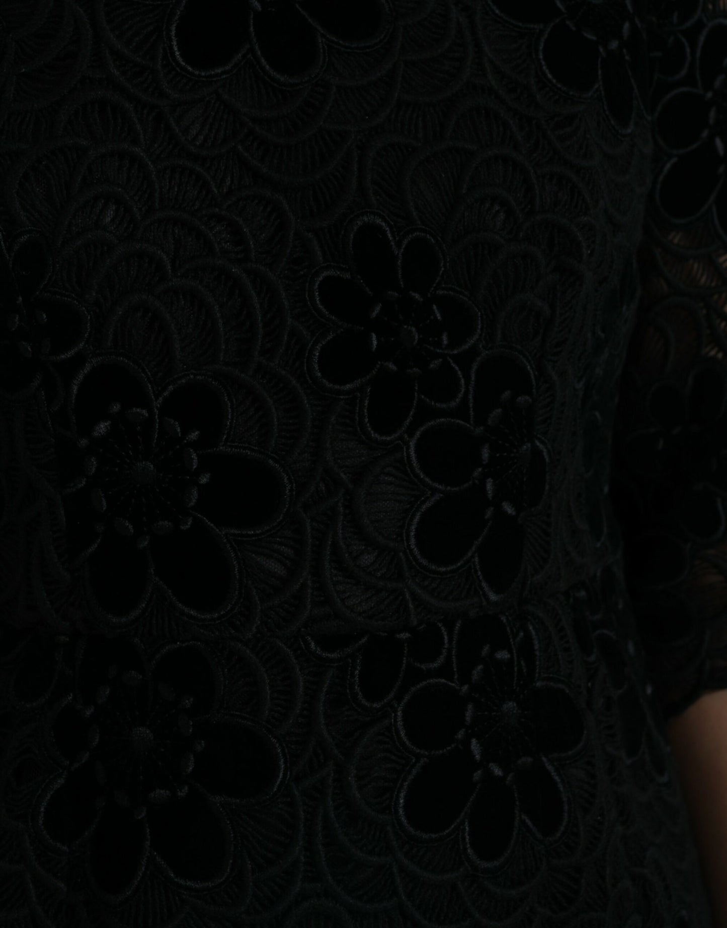 Dolce &amp; Gabbana Schwarzes, figurbetontes Baumwollkleid mit Blumenspitze