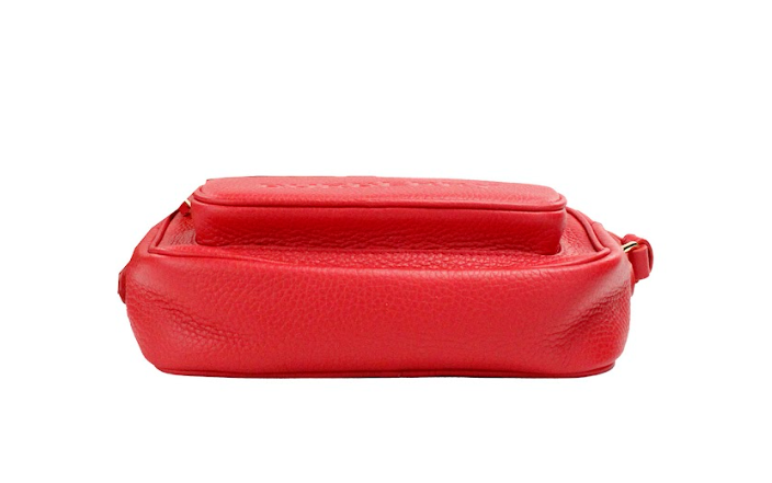 Kleine Burberry-Kamera-Umhängetasche aus genarbtem Leder in leuchtendem Rot
