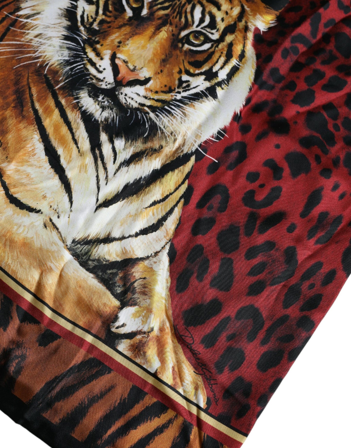 Dolce &amp; Gabbana – Kurzärmliges Baumwoll-T-Shirt mit mehrfarbigem Tiger-Print