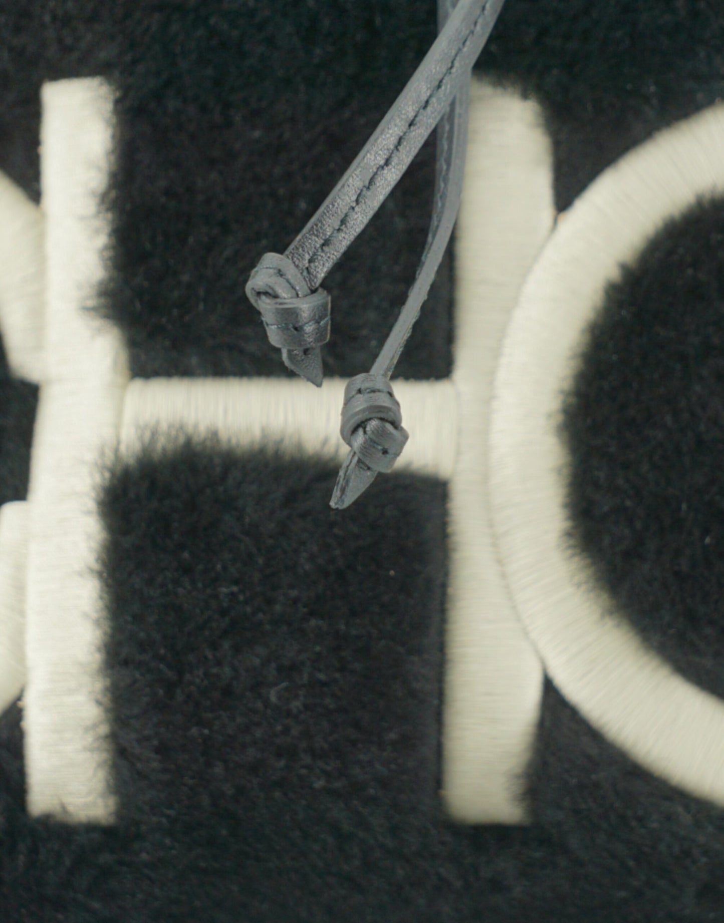 Jimmy Choo – Schwarze Leder-Tragetasche mit Schulterriemen