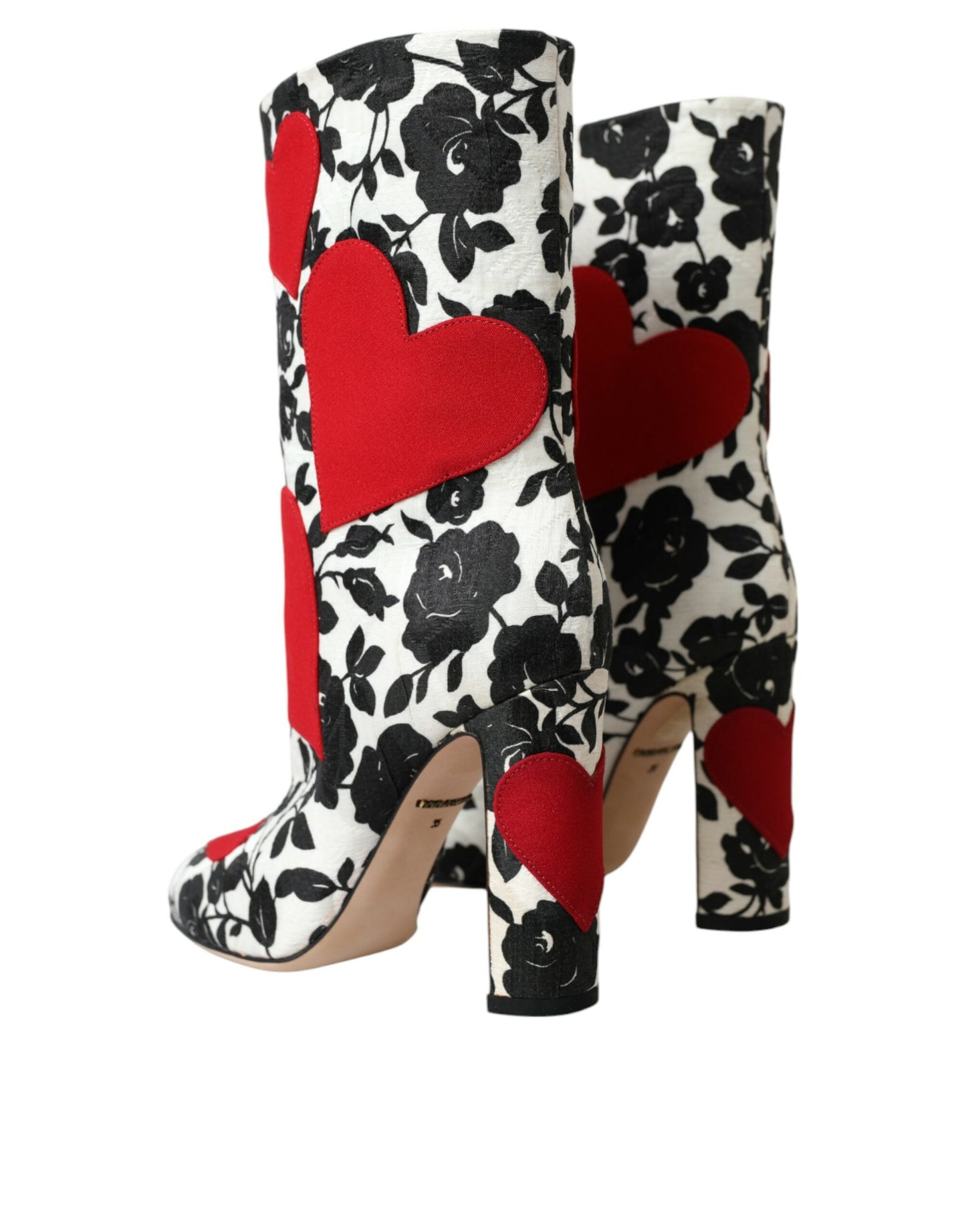 حذاء دولتشي آند غابانا أبيض من الجلد بنقشة قلوب زهرية