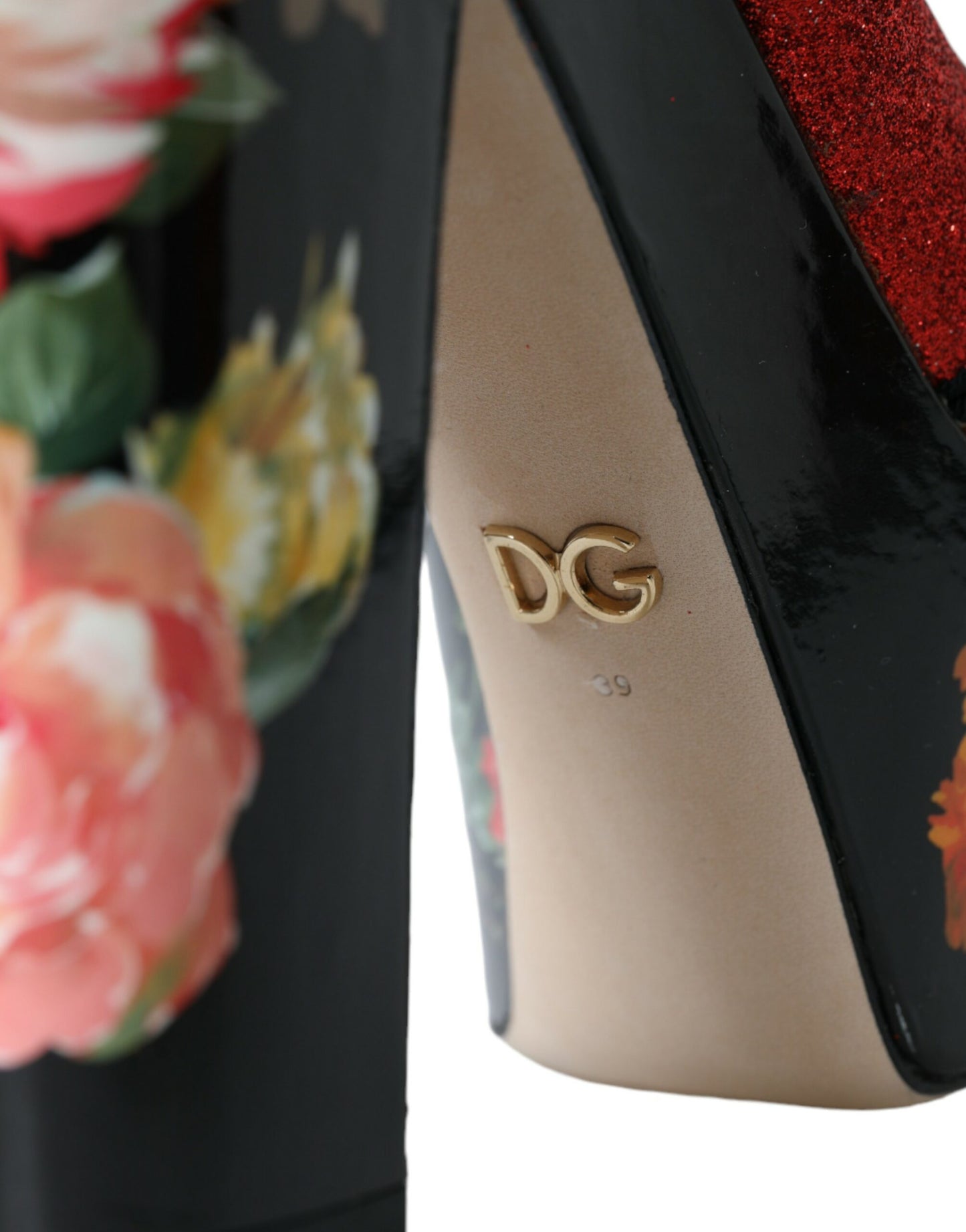 Dolce &amp; Gabbana Mehrfarbige Plateau-Sandalen mit Blumenmuster und Kristallen