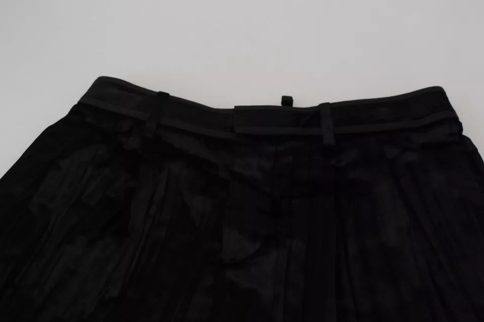 Dsquared² – Schwarze, plissierte Cropped-Hose mit hohem Bund und weitem Bein