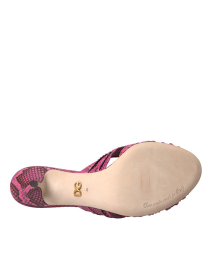Dolce &amp; Gabbana – Pantoletten mit Kitten-Heels aus exotischem Leder in Rosa