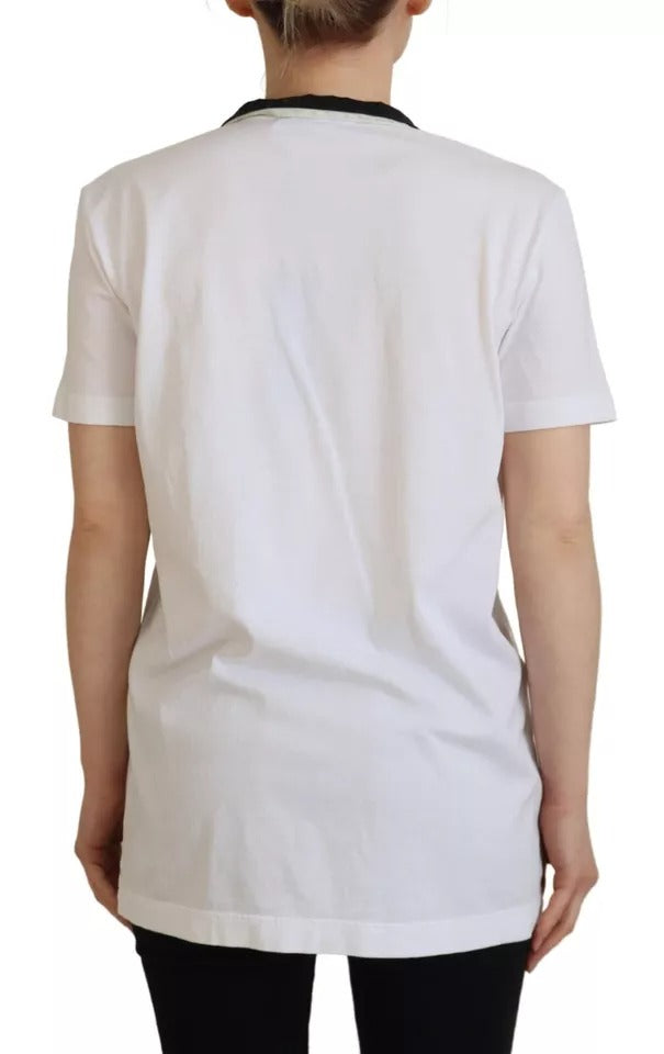 Dolce &amp; Gabbana – Weißes T-Shirt aus Baumwolle mit Ascot-Kragen und Aufdruck