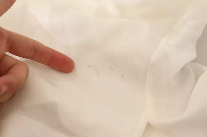 Dolce &amp; Gabbana Weiße Bluse mit Ascot-Kragen, Hemd mit Seidenknöpfen