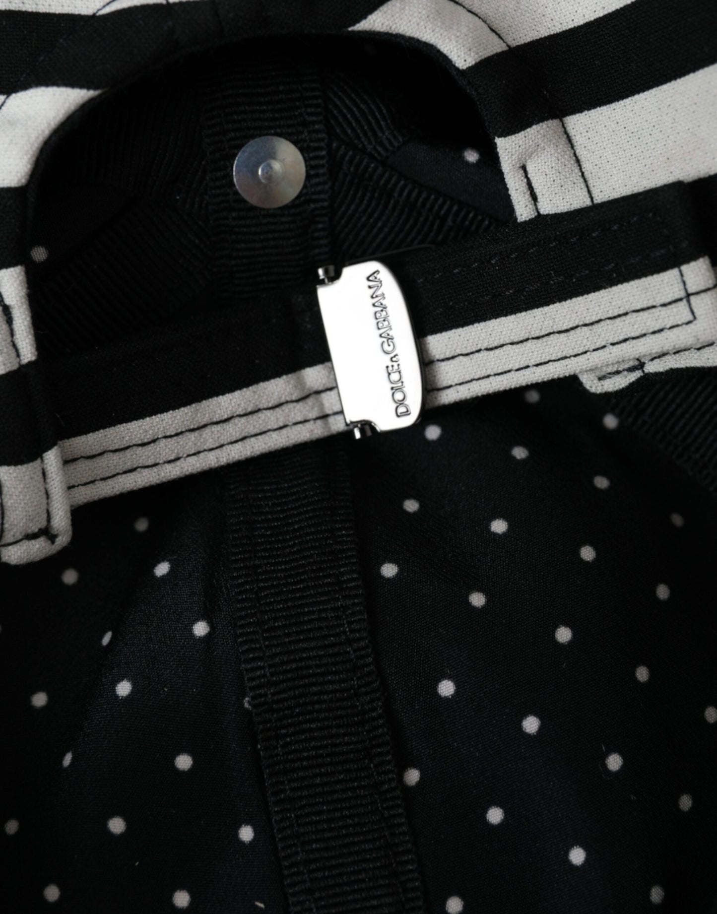 Dolce &amp; Gabbana – Baseballkappe mit Amore-Herz-Applikation in Schwarz und Weiß