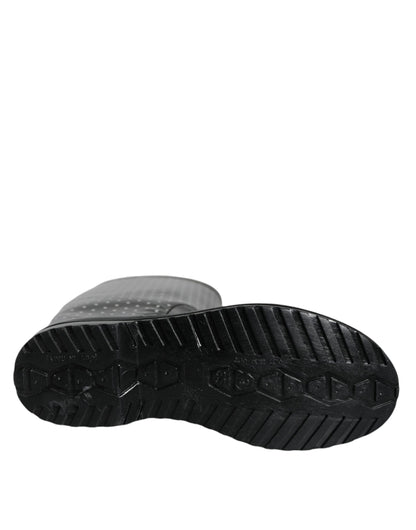 Dolce &amp; Gabbana – Kniehohe Stiefel aus Gummi mit schwarzen Punkten