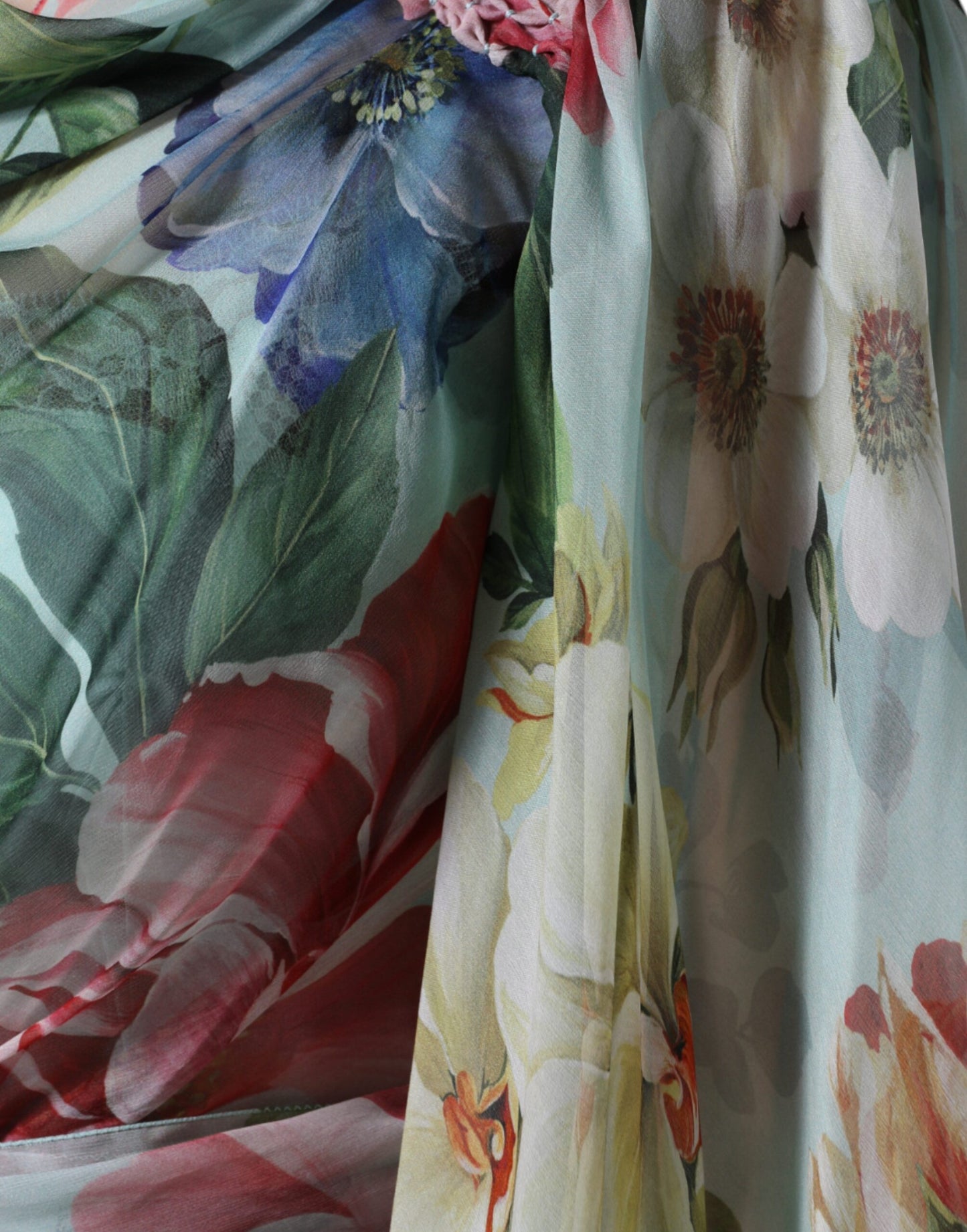 Dolce &amp; Gabbana – Langes Seidenkleid mit mehrfarbigem Blumenmuster