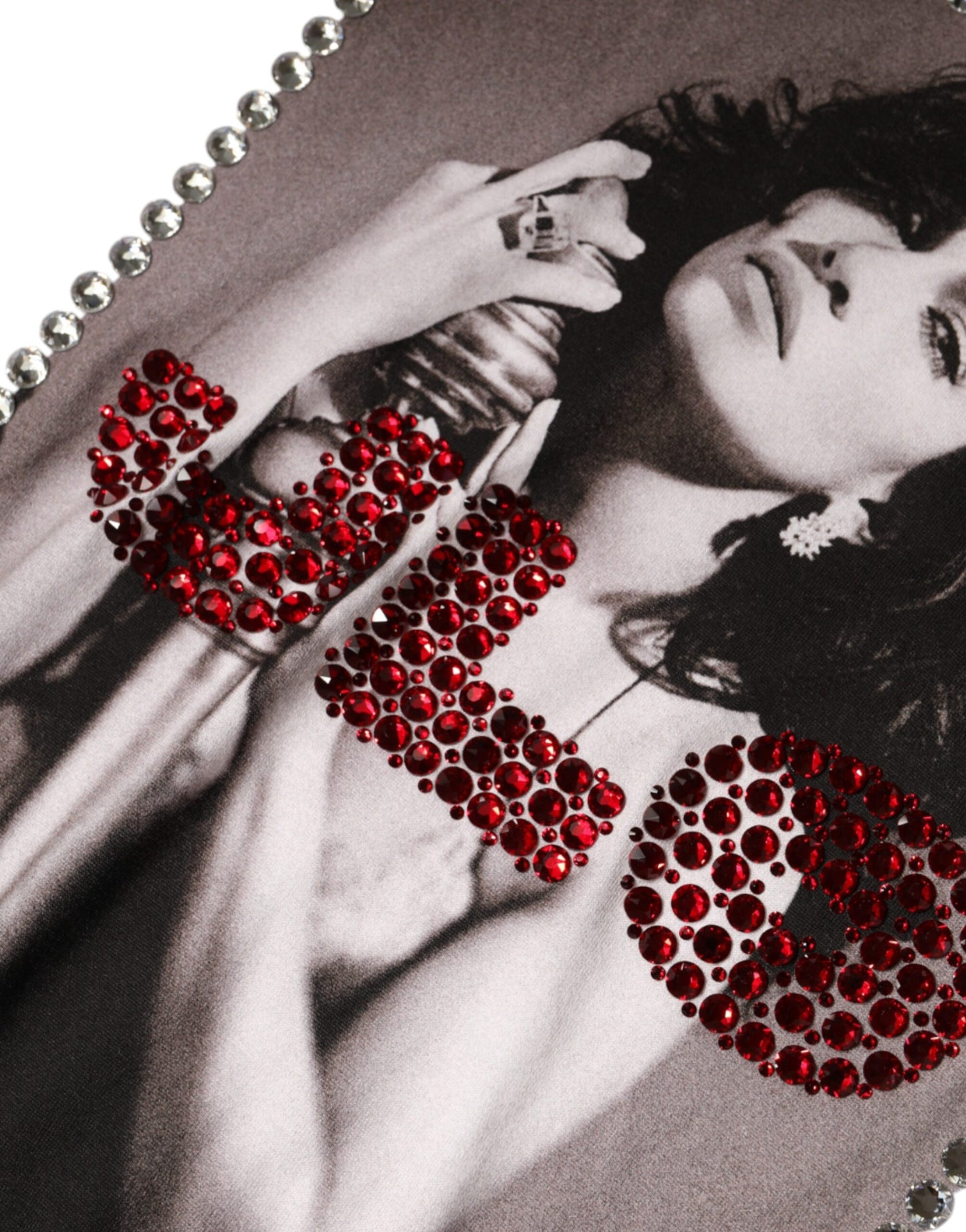 Dolce &amp; Gabbana – Weißes, mit Kristallen verziertes, bedrucktes T-Shirt am Ausschnitt