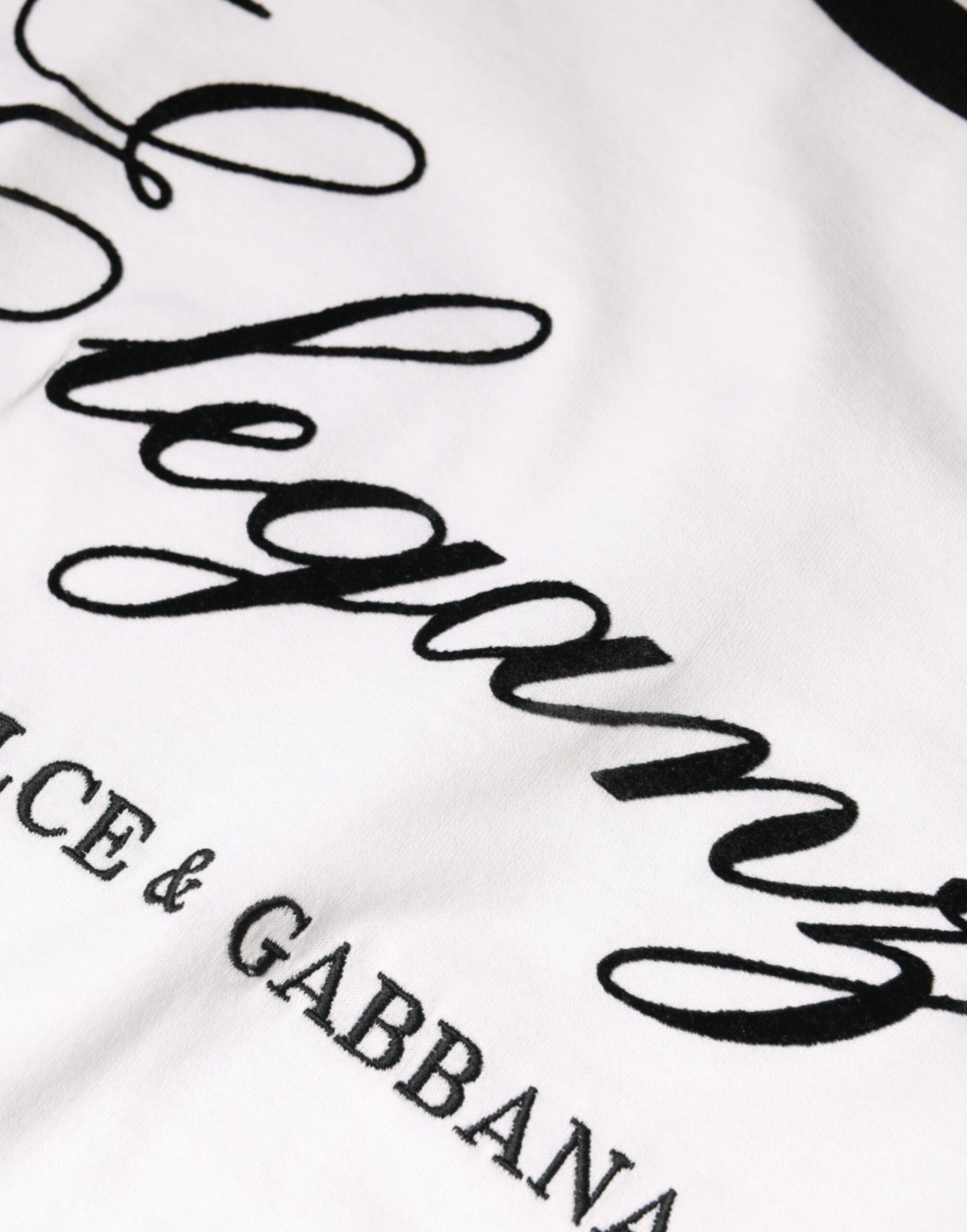 تي شيرت دولتشي آند غابانا أبيض أنيق من القطن بأكمام قصيرة