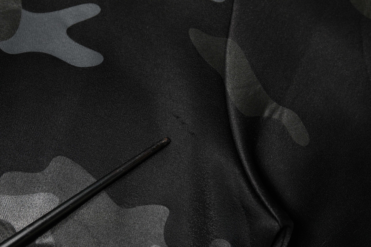 Dolce &amp; Gabbana Schwarzer Camouflage-Sweatshirtpullover mit Rundhalsausschnitt