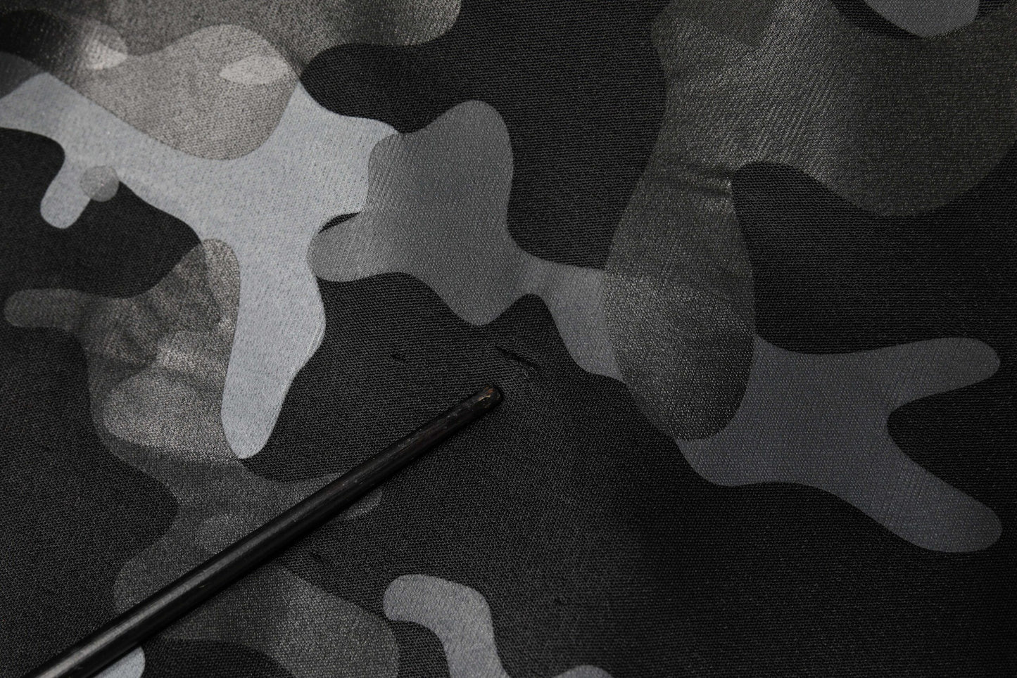 Dolce &amp; Gabbana Schwarzer Camouflage-Sweatshirtpullover mit Rundhalsausschnitt