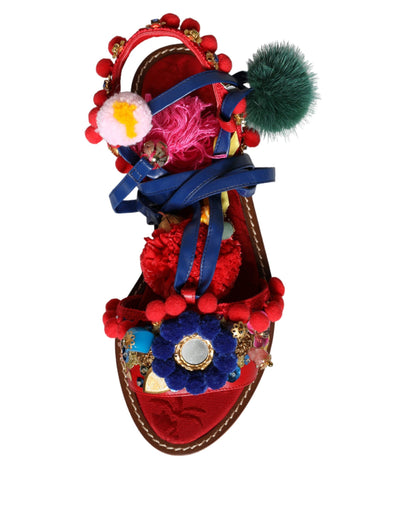 Dolce &amp; Gabbana – Sandalen mit Fellwickel in Mehrfarbig mit Pom-Pom-Muster