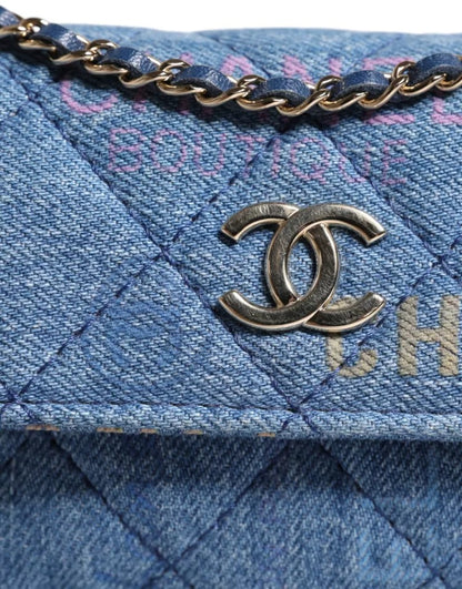 Chanel Denim Mood Flap Micro-Schultertasche mit Logo-Print und Fransen