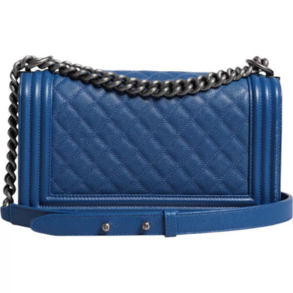 Chanel – Mittelgroße Umhängetasche aus blauem Lammleder mit Doppelkette