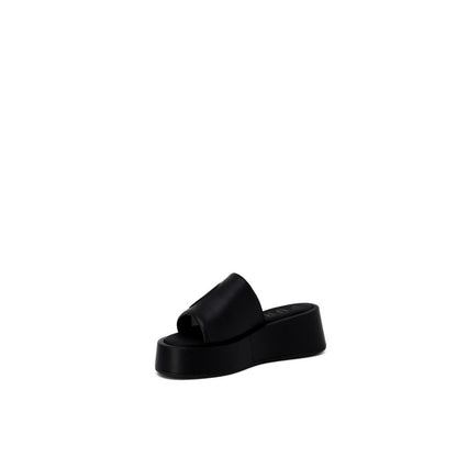 Furla – Schwarze Lederslipper
